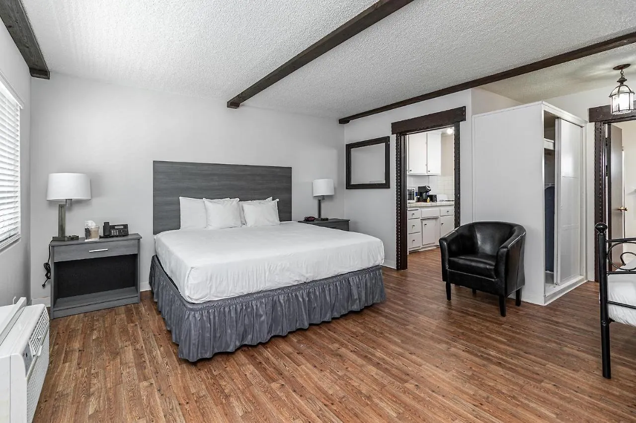 2021 Olive Hotel Burbank