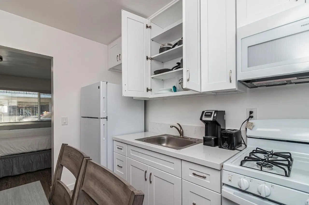 2021 Olive Hotel Burbank