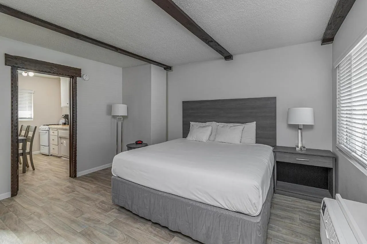 2021 Olive Hotel Burbank