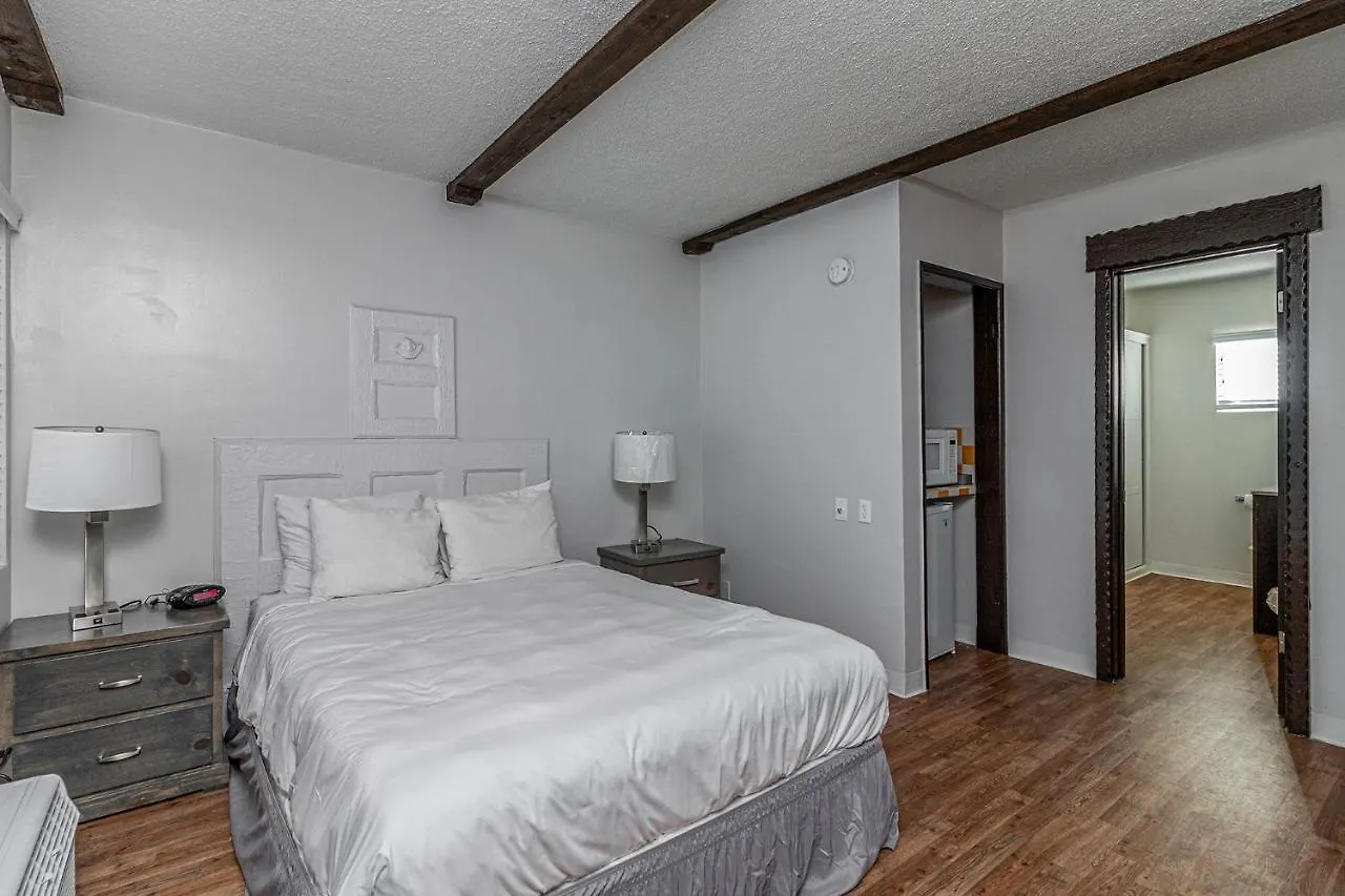 2021 Olive Hotel Burbank