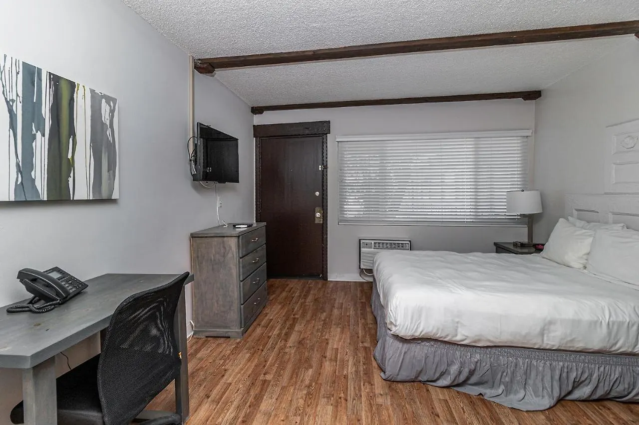 2021 Olive Hotel Burbank